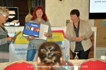 Lotsin Zertifikatsuebergabe Lotsin Zertifikatsuebergabe